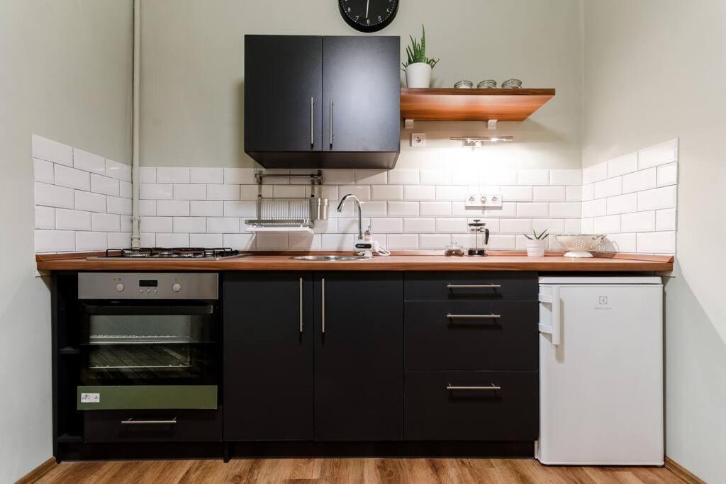 Cosy Apartment In Party District K30 Budapest Esterno foto