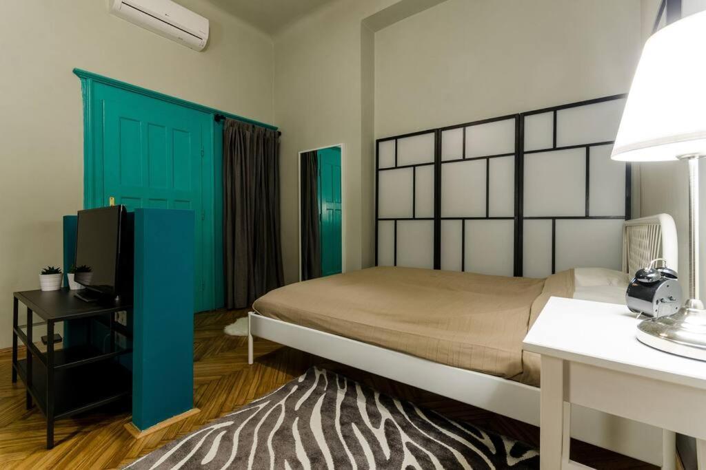 Cosy Apartment In Party District K30 Budapest Esterno foto